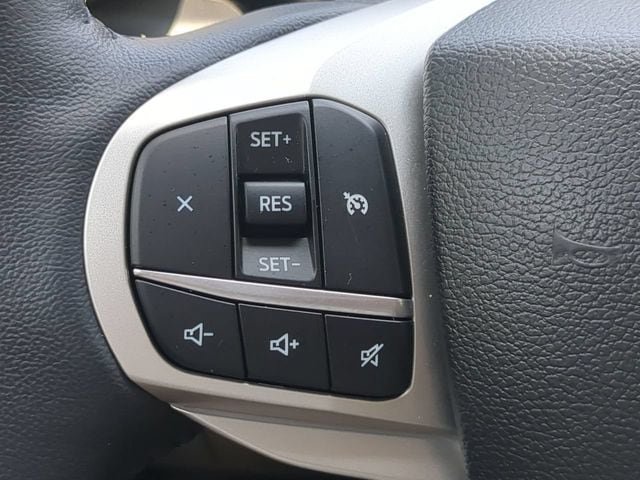 Used 2023 Ford Explorer XLT w/ Equipment Group 202A AWD/4WD image 23