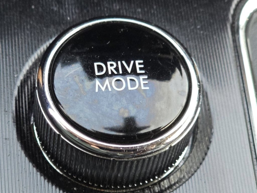 Used 2021 Lincoln Corsair AWD image 33