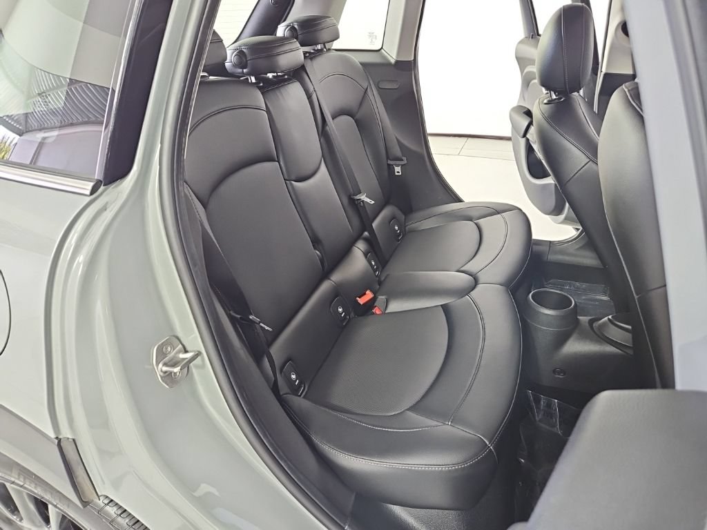 Used 2017 MINI Cooper 4-Door Hardtop FWD image 19