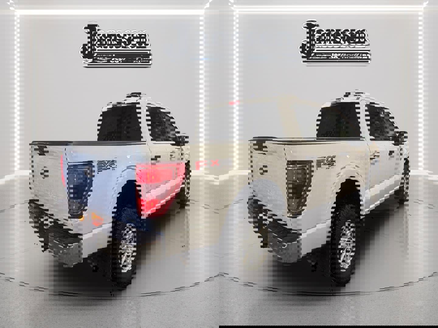 Used 2022 Ford F150 XLT w/ Equipment Group 301A Mid image 7