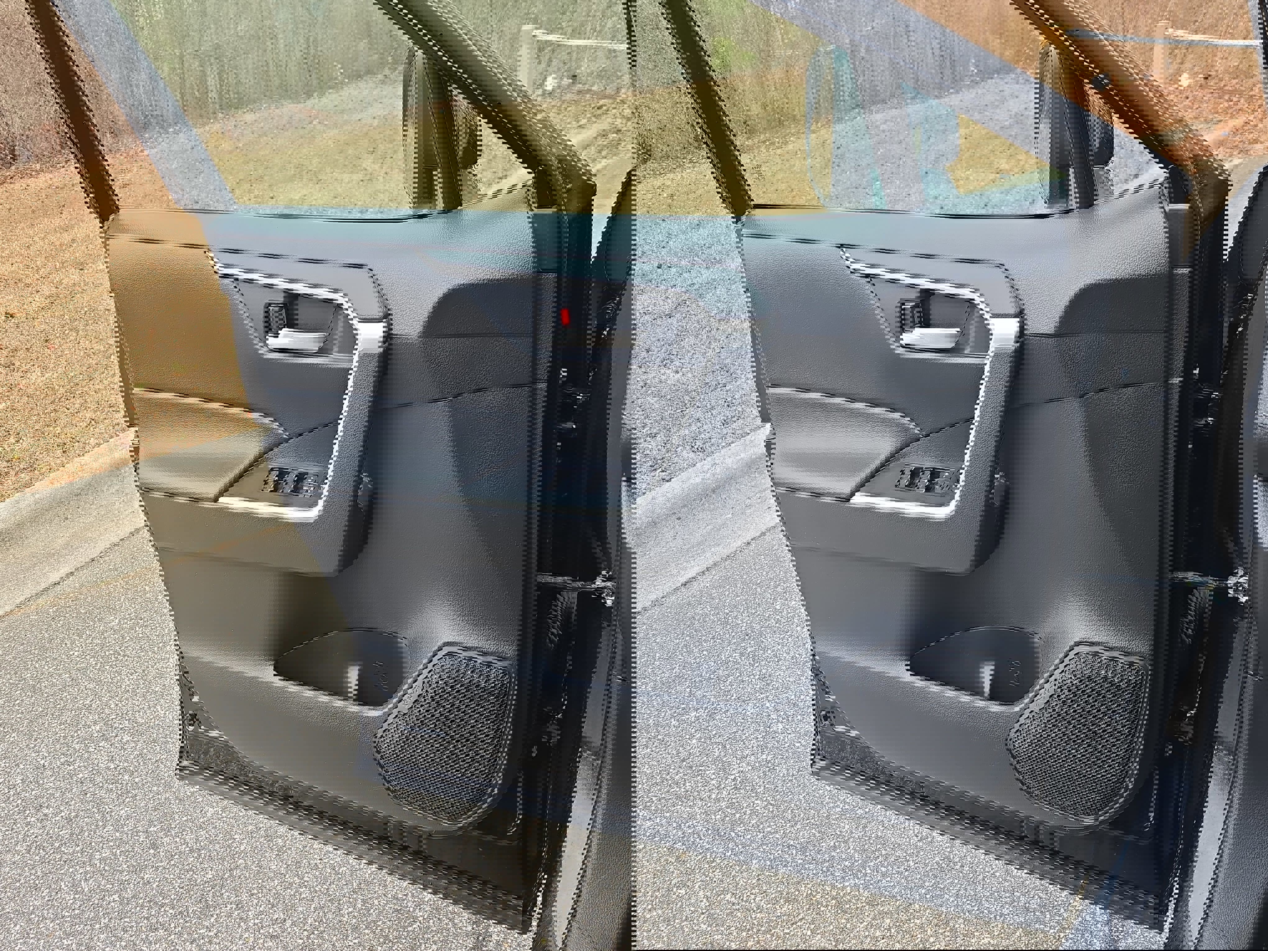 Used 2024 Toyota RAV4 XLE image 26