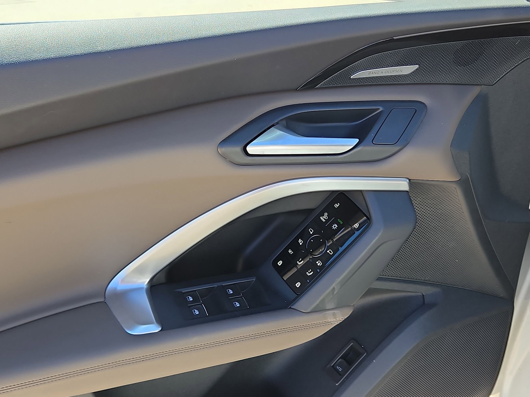 Used 2025 Audi Q5 Premium Plus image 12