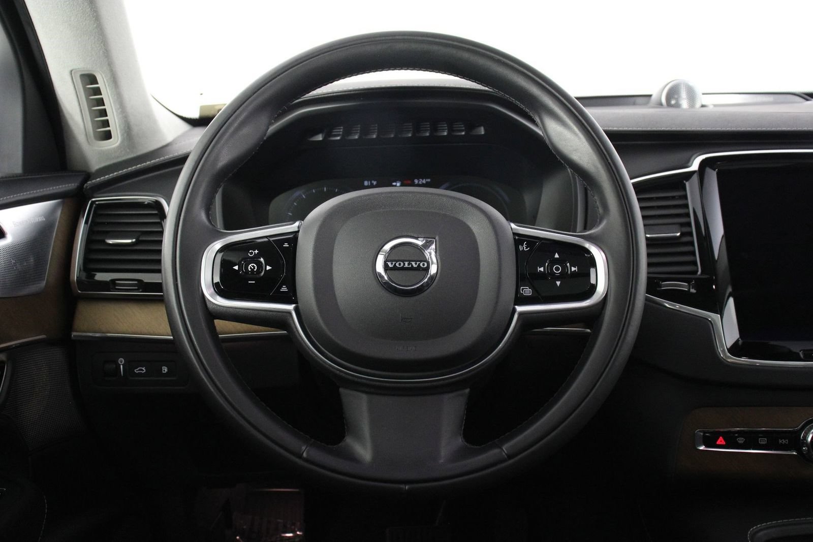 Used 2017 Volvo XC90 T8 Inscription w/ Luxury Package AWD/4WD image 8