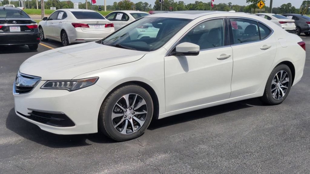 Used 2015 Acura TLX w/ Technology Package FWD image 4