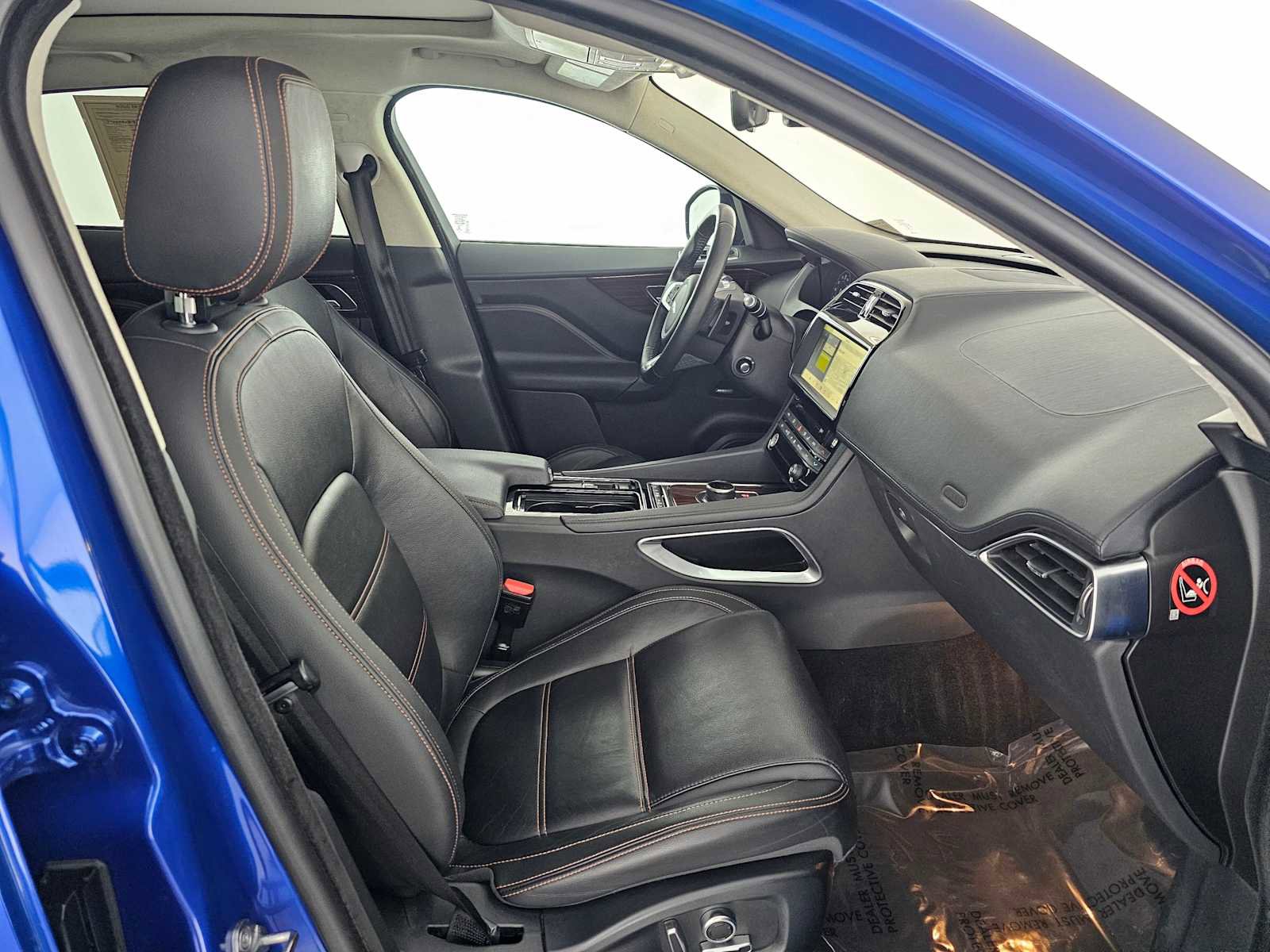 Used 2019 Jaguar F-PACE Prestige image 10