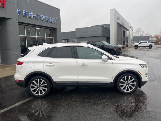 Used 2019 Lincoln MKC Reserve image 3