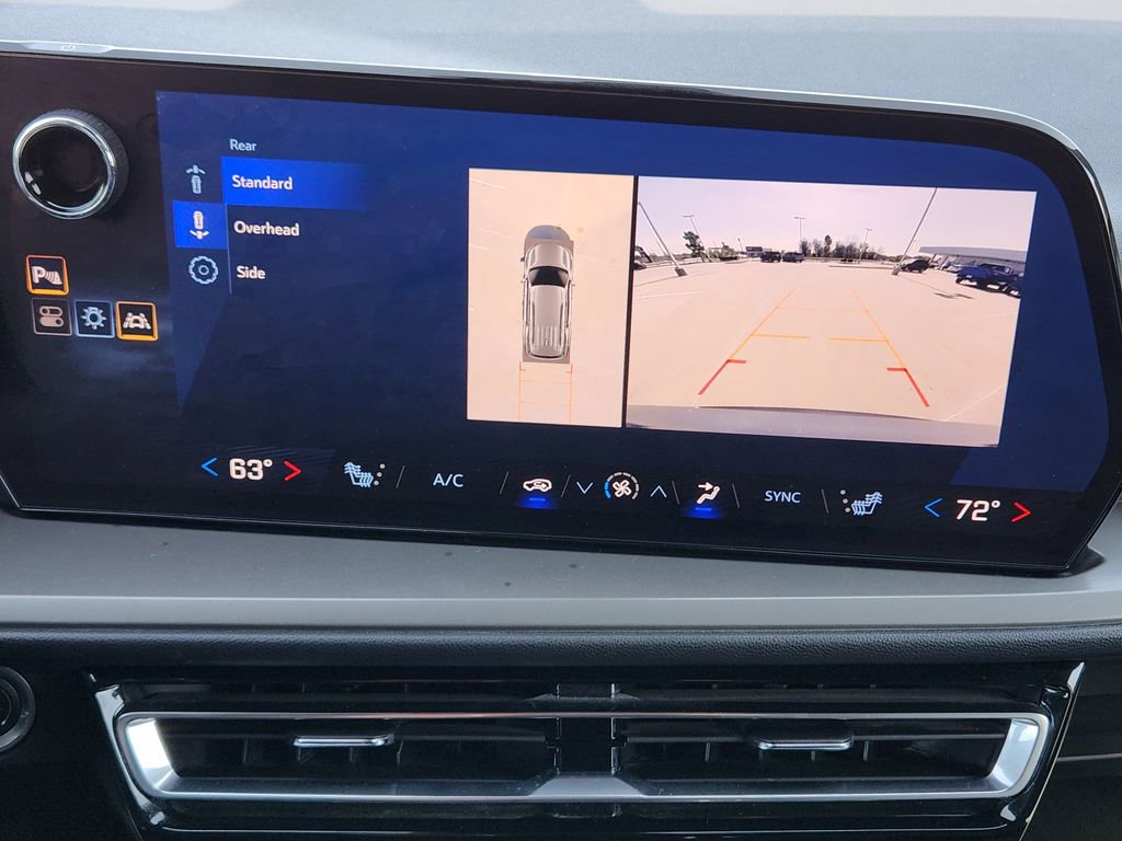 Used 2024 Chevrolet Traverse LT image 23