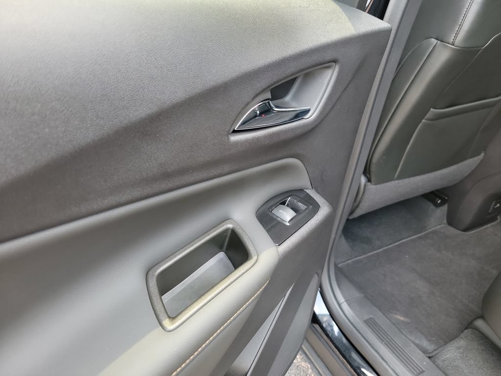 Used 2024 Chevrolet Equinox Premier AWD/4WD image 19