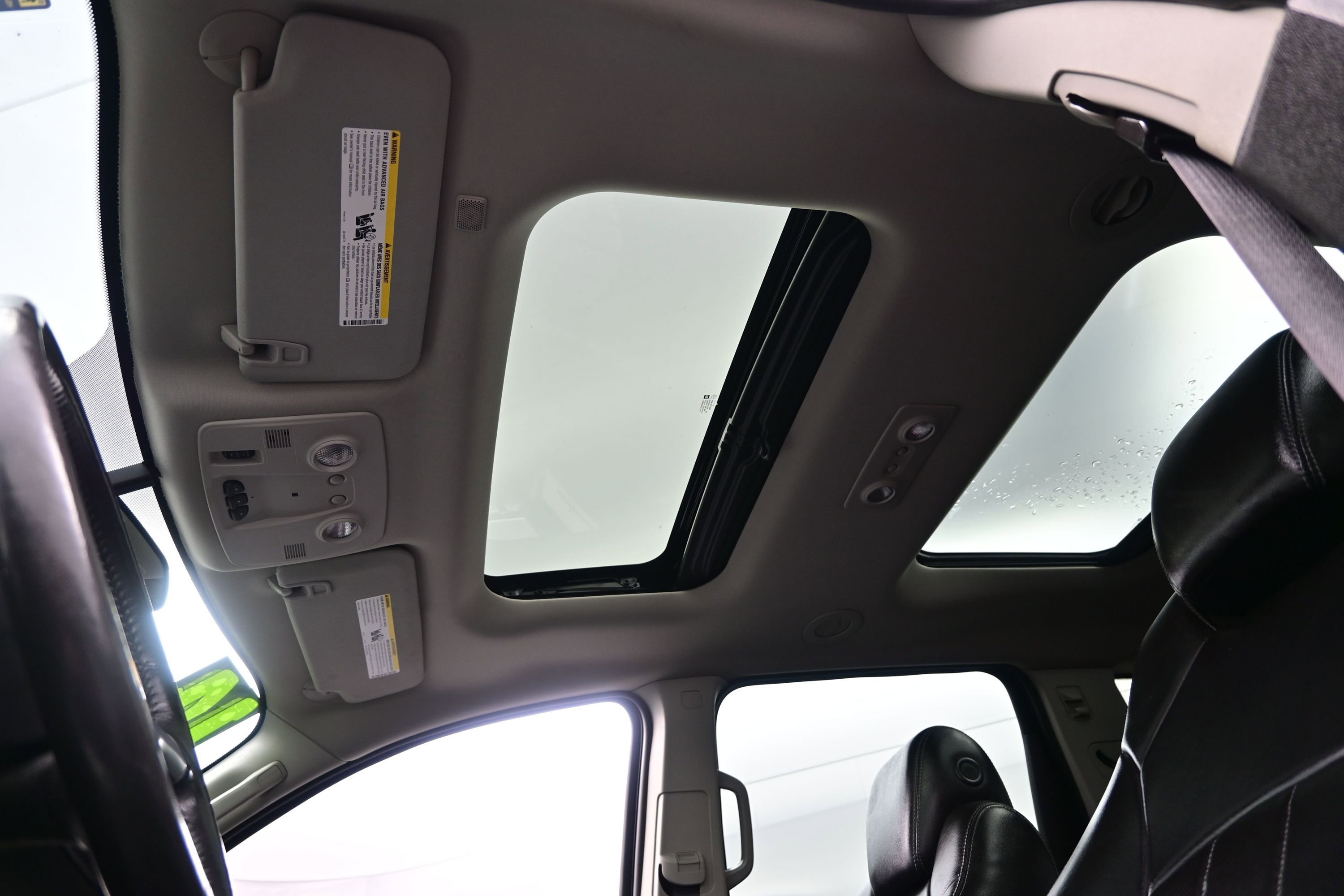 Used 2014 Chevrolet Traverse LTZ AWD/4WD image 17