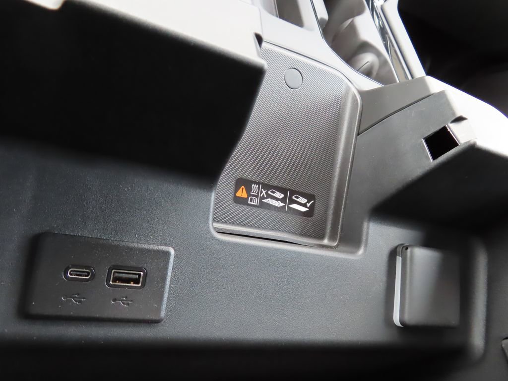 New 2026 GMC Sierra 1500 AT4 w/ AT4 Premium Package image 14