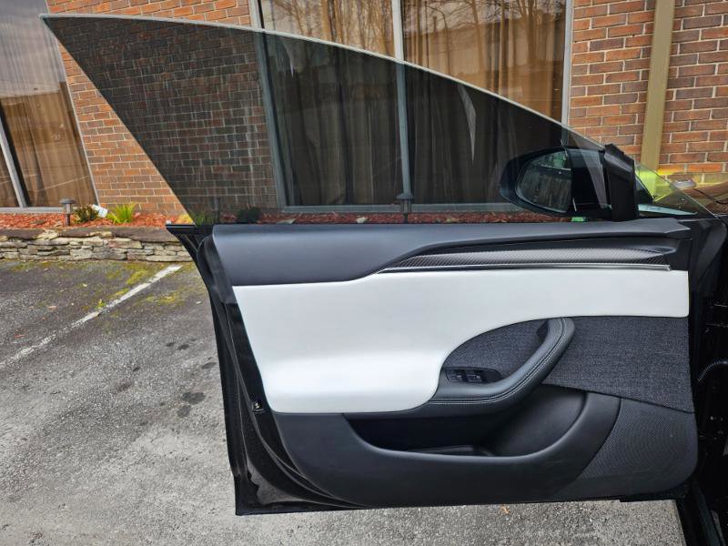 Used 2022 Tesla Model S Plaid image 23