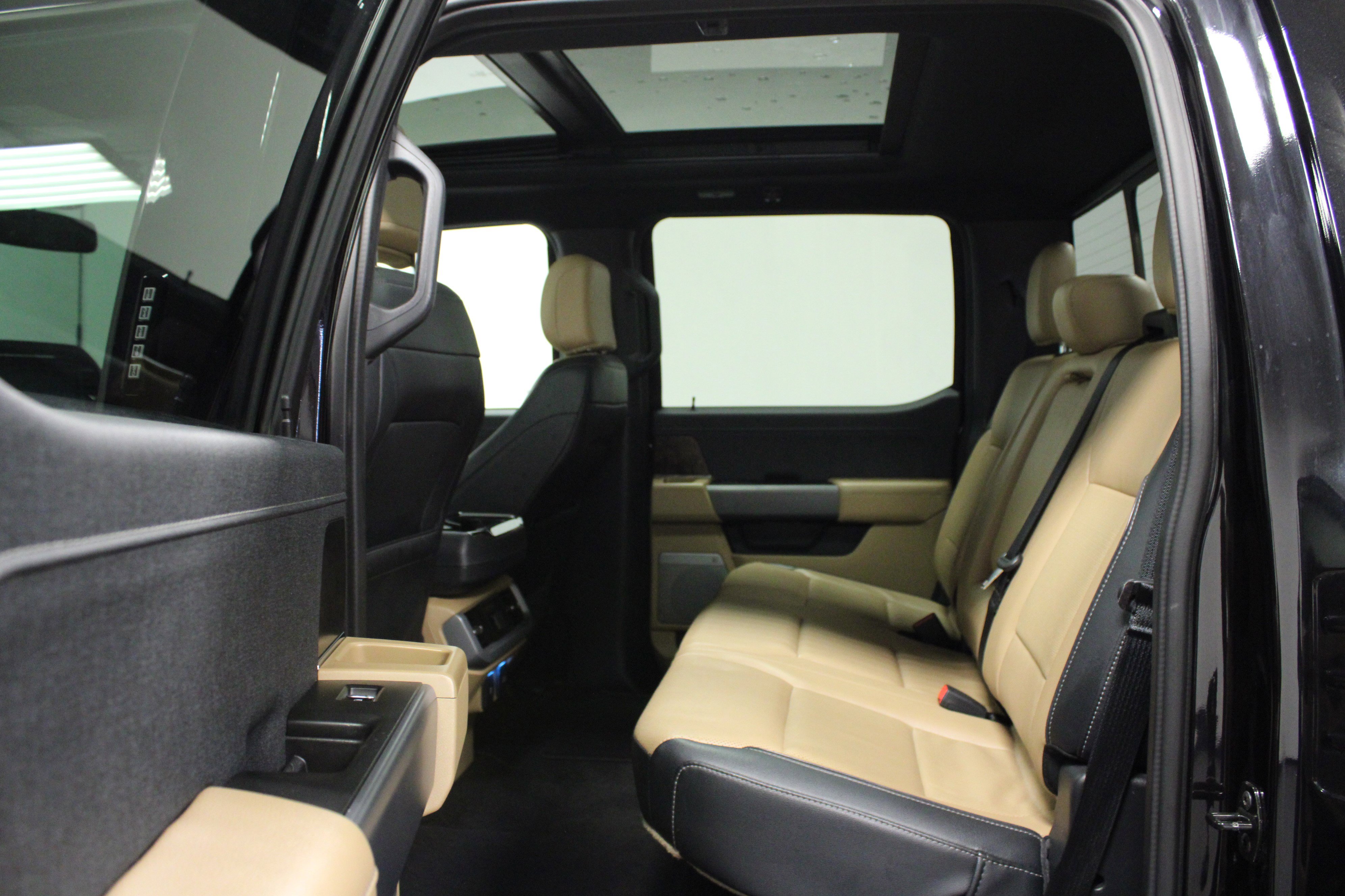 Used 2022 Ford F150 Lariat w/ Equipment Group 502A High image 13