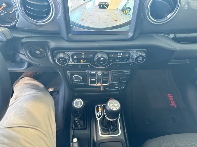 Used 2023 Jeep Wrangler Sahara w/ Cold Weather Group image 13