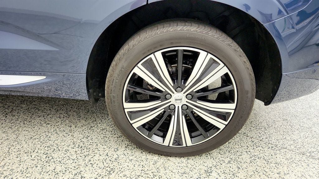Used 2022 Volvo XC60 B5 Inscription w/ Advanced Package FWD image 9