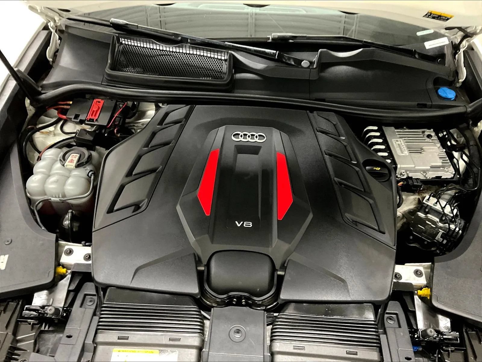 Used 2023 Audi SQ8 Premium Plus AWD/4WD image 36