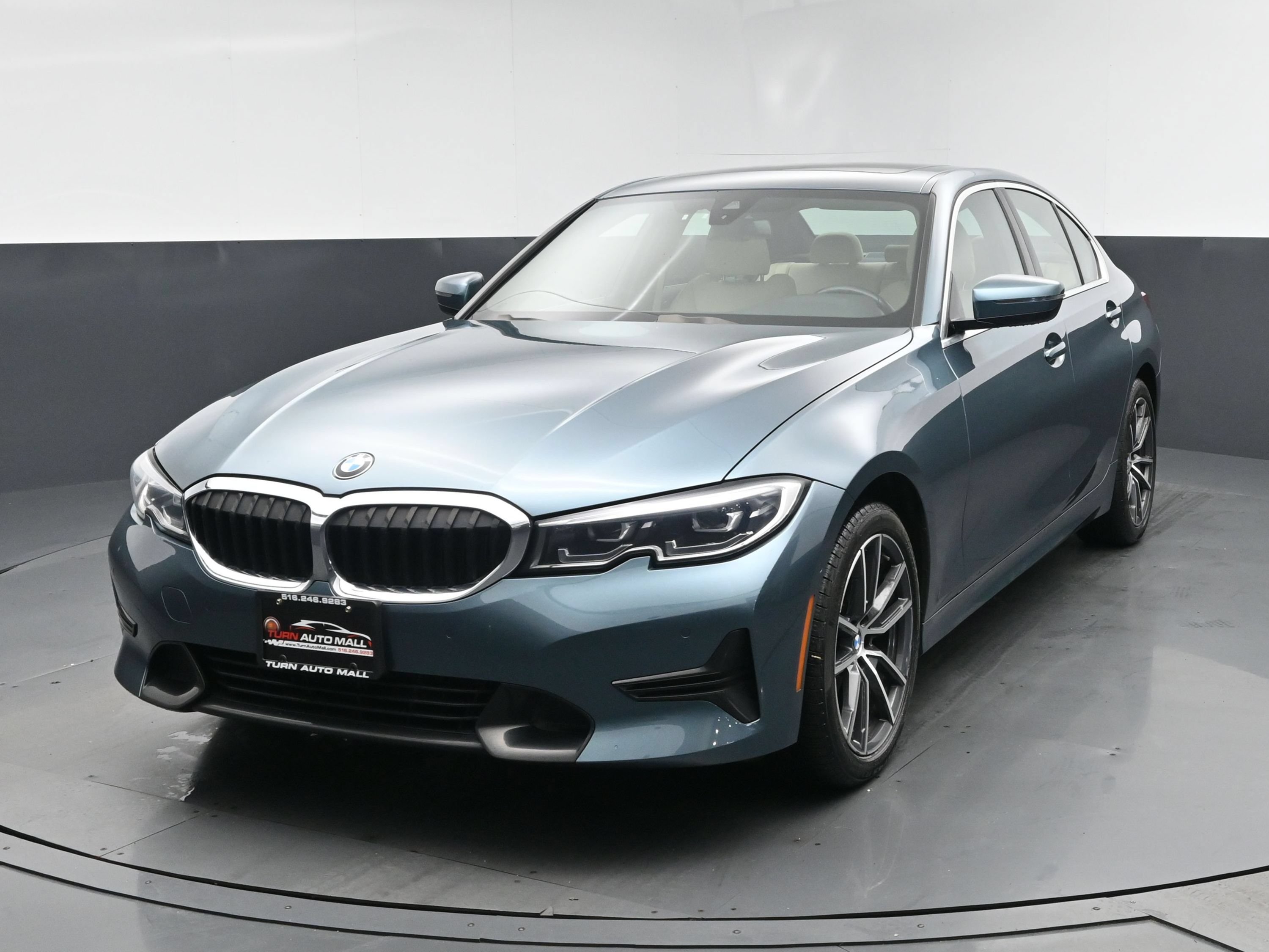 Used 2021 BMW 330i xDrive Sedan w/ Driving Assistance Package AWD/4WD image 26