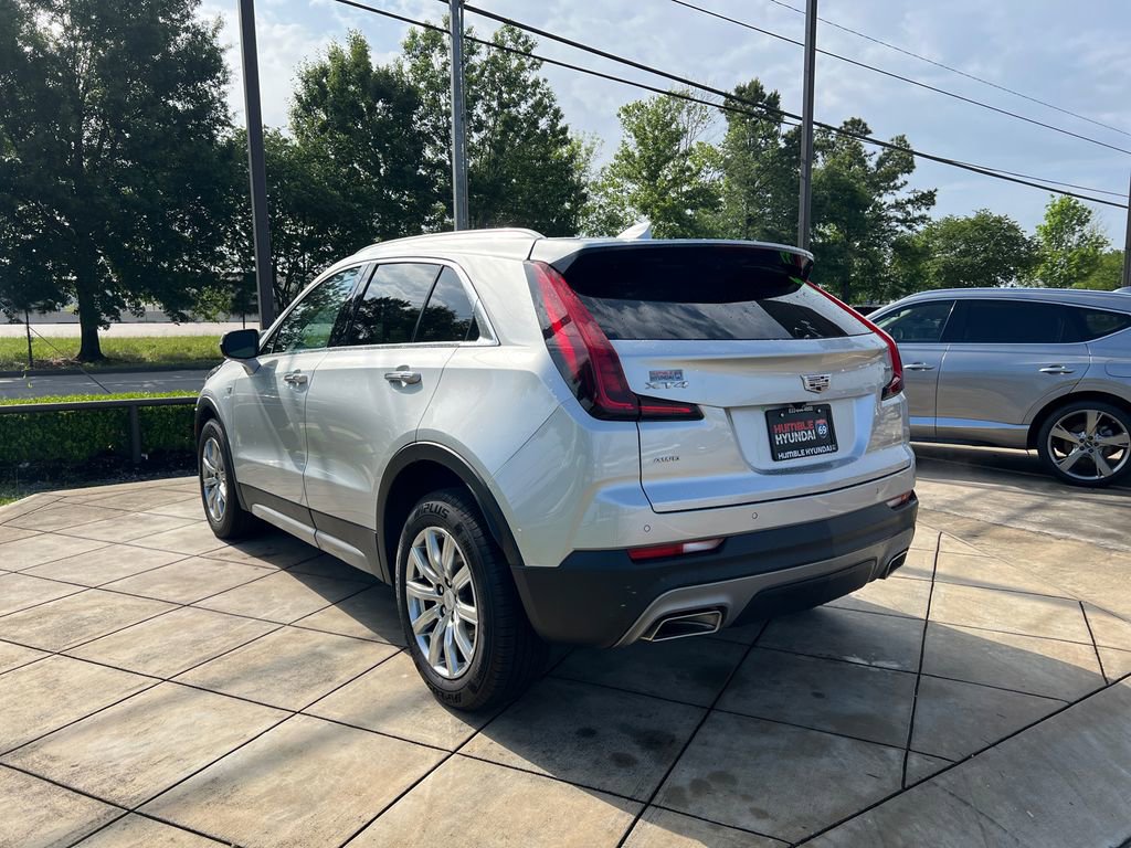 Used 2022 Cadillac XT4 Premium Luxury w/ Safety Alert Package AWD/4WD image 12