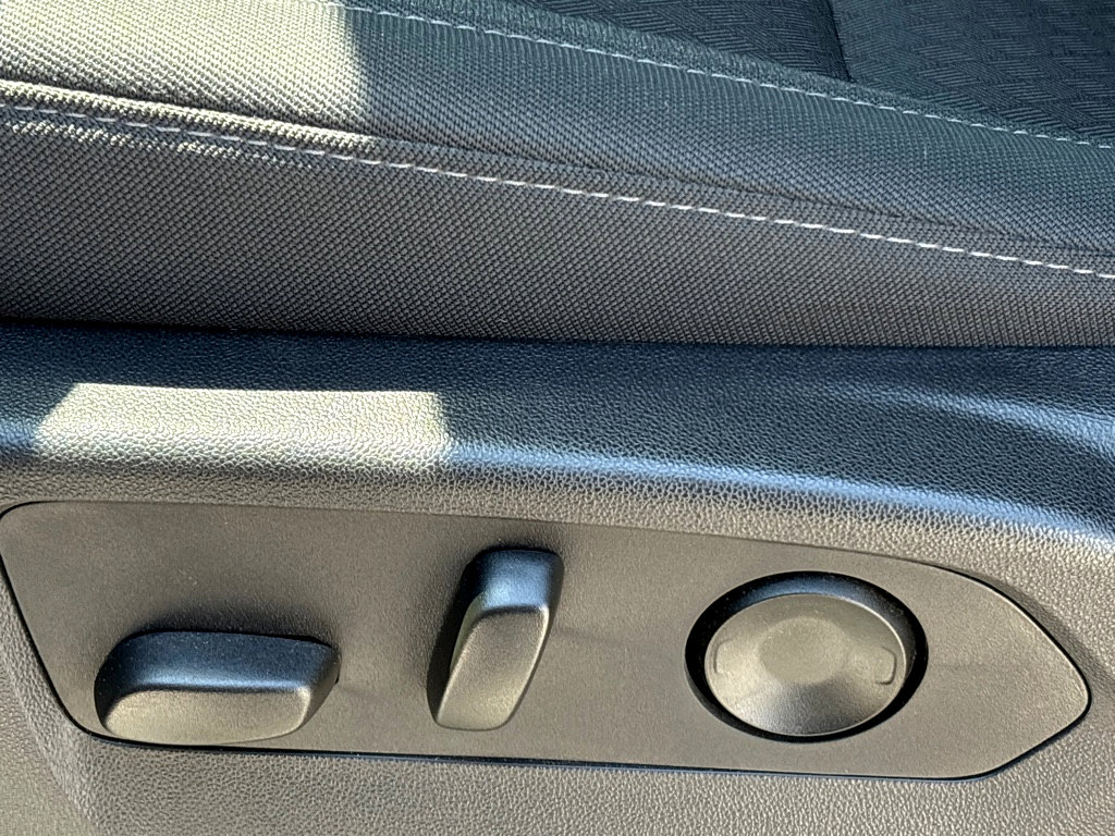 New 2024 Chevrolet Silverado 1500 Custom AWD/4WD image 12