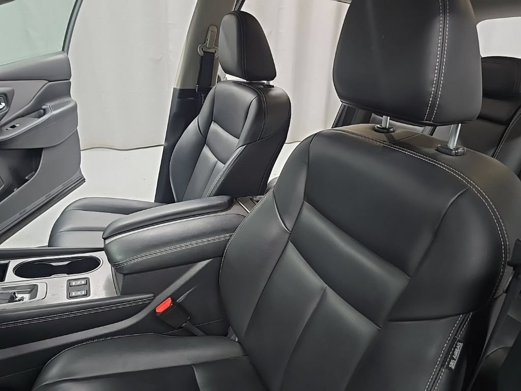 Used 2023 Nissan Murano SV w/ Cargo Package AWD/4WD image 15