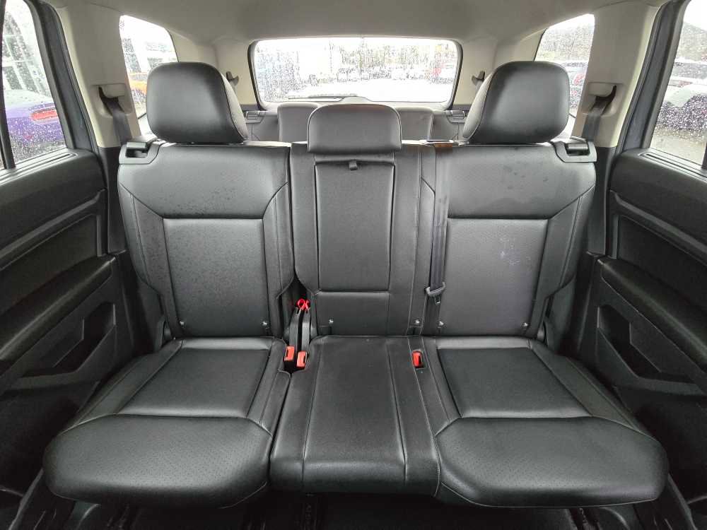 Used 2020 Volkswagen Atlas SE w/ Towing Package image 18