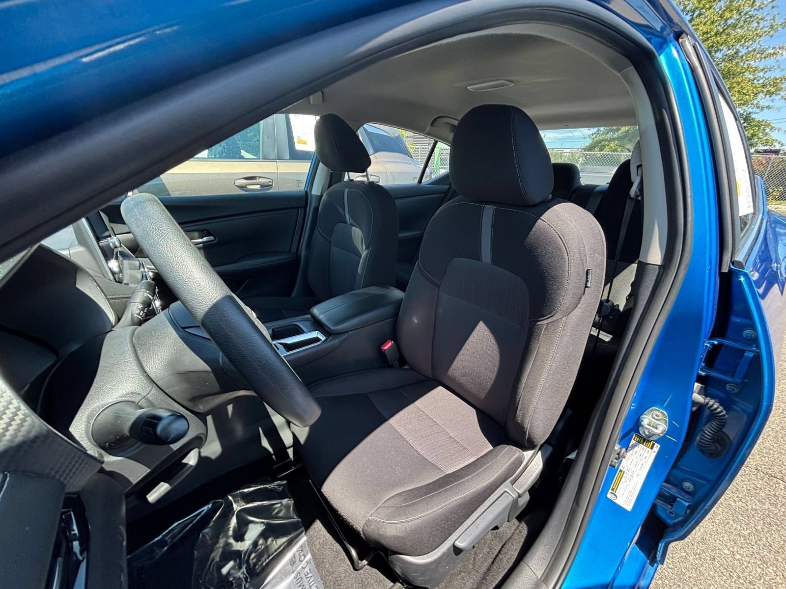 Used 2025 Nissan Sentra SV FWD image 29