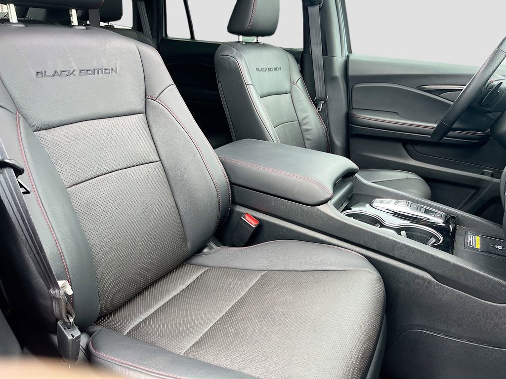 Used 2024 Honda Passport Black Edition image 30