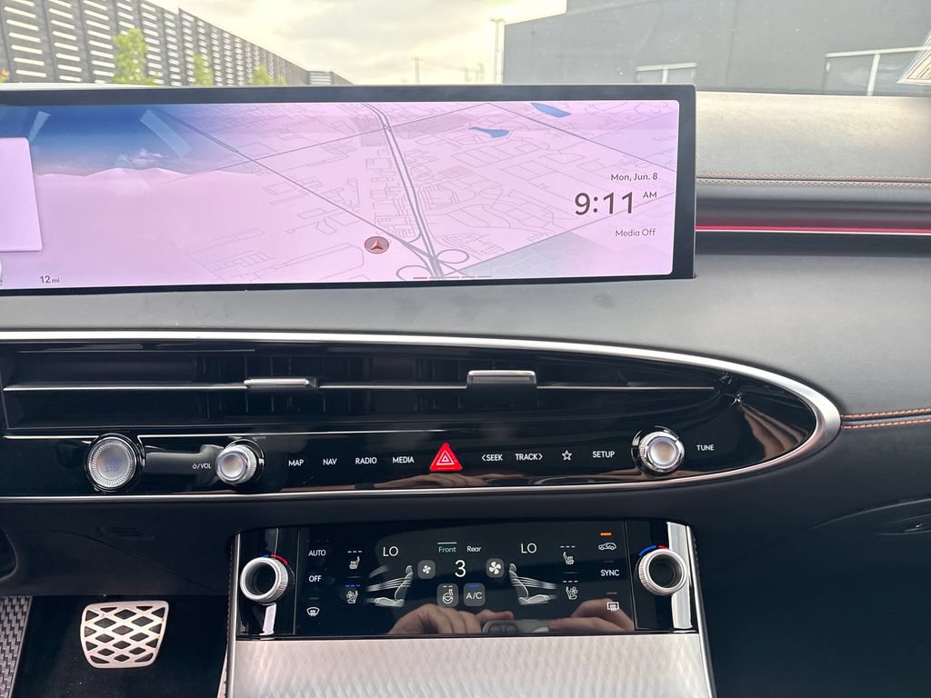 New 2026 Genesis GV70 2.5T Sport Prestige AWD/4WD image 18