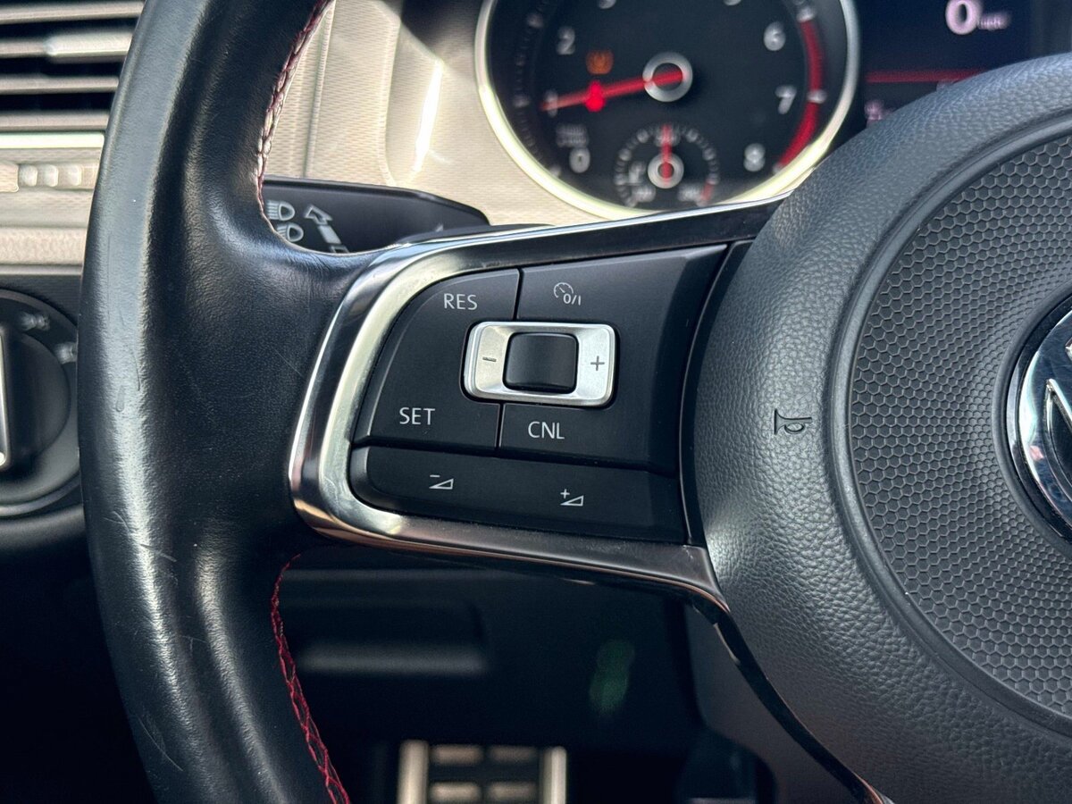Used 2017 Volkswagen GTI Sport FWD image 29