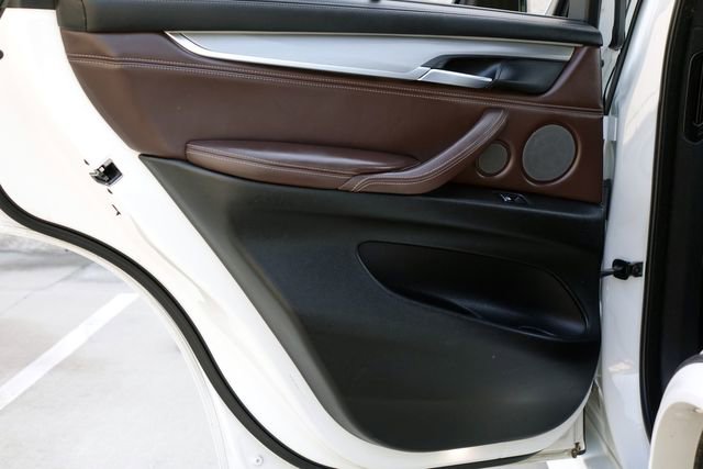 Used 2017 BMW X5 xDrive50i w/ Executive Package AWD/4WD image 20