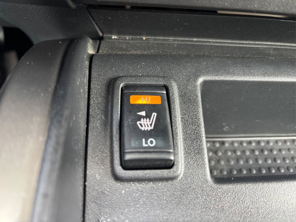 Used 2024 Nissan Titan SV w/ SV Bronze Edition Package image 33