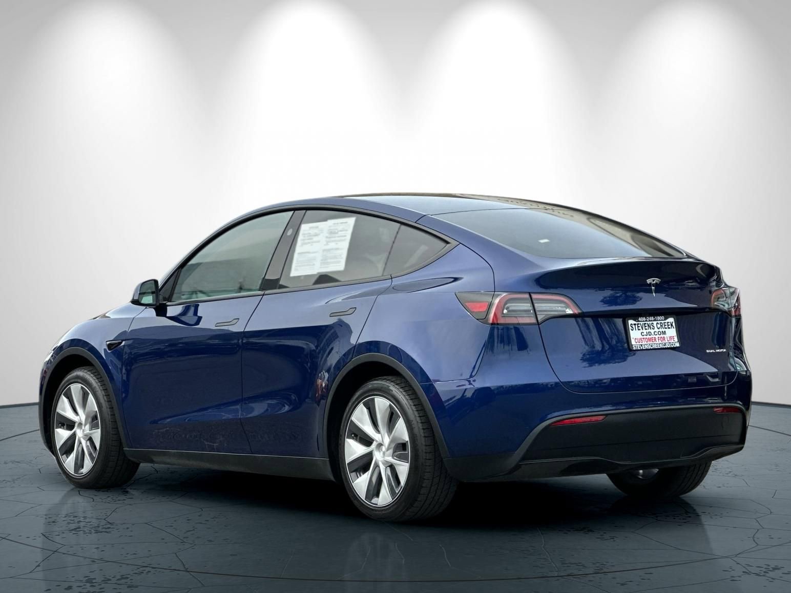 Used 2024 Tesla Model Y Long Range AWD/4WD image 6