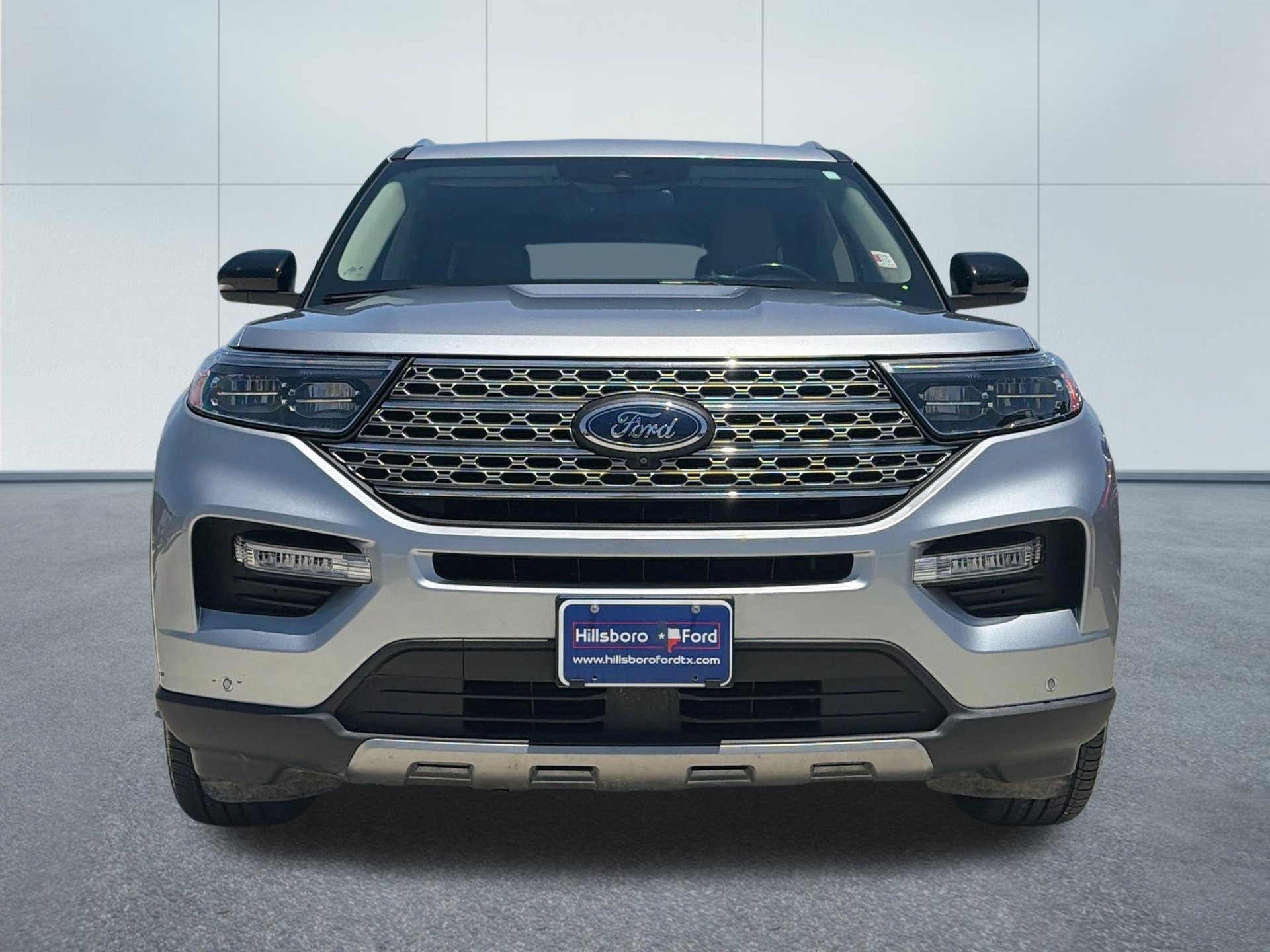 Used 2020 Ford Explorer Limited AWD/4WD image 2