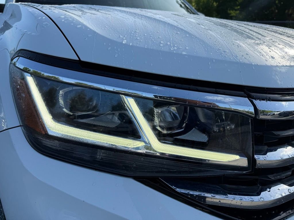 Used 2021 Volkswagen Atlas Cross Sport SEL image 4