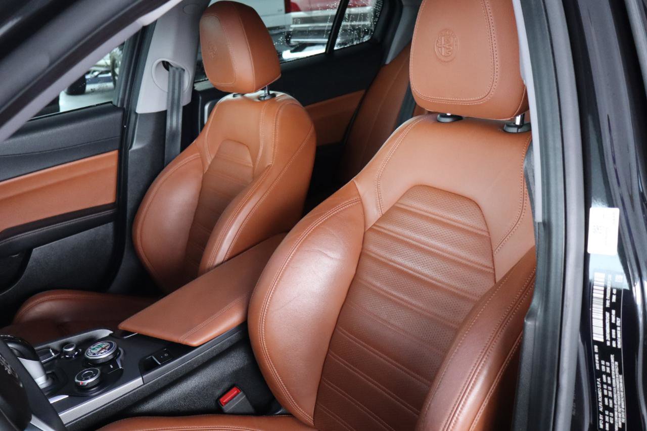 Used 2019 Alfa Romeo Giulia Ti Sport w/ Quick Order Package 22U Sport image 14