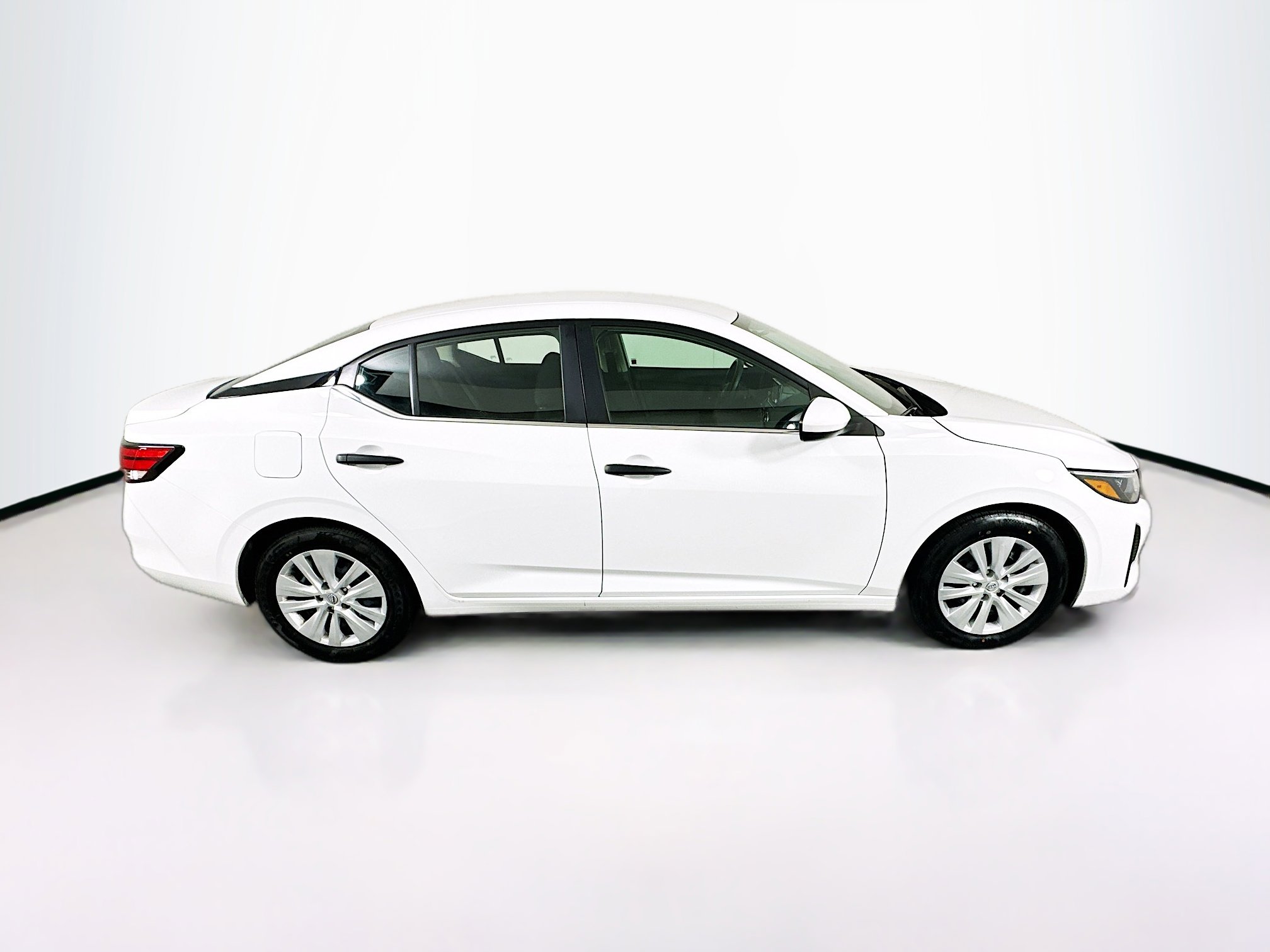 Used 2025 Nissan Sentra S image 10