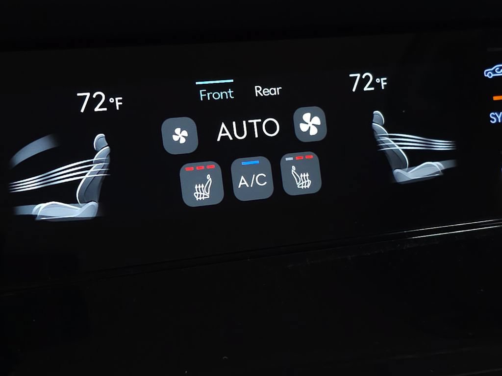 New 2026 Genesis GV70 2.5T AWD/4WD image 24
