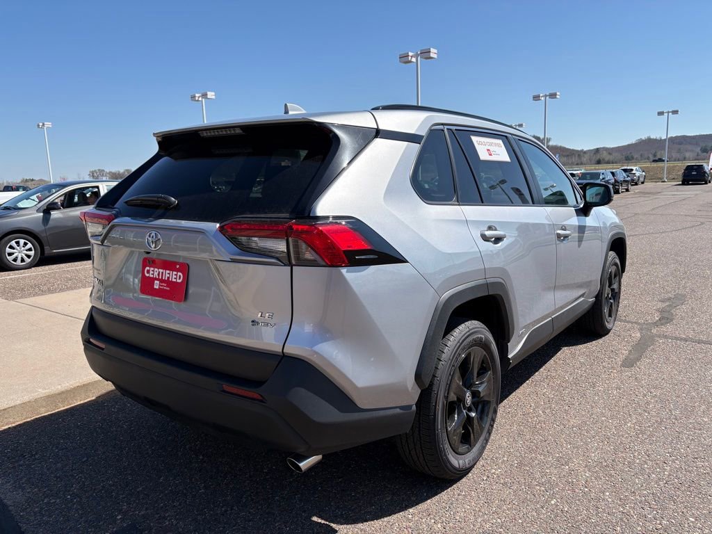 Certified 2025 Toyota RAV4 LE AWD/4WD image 8