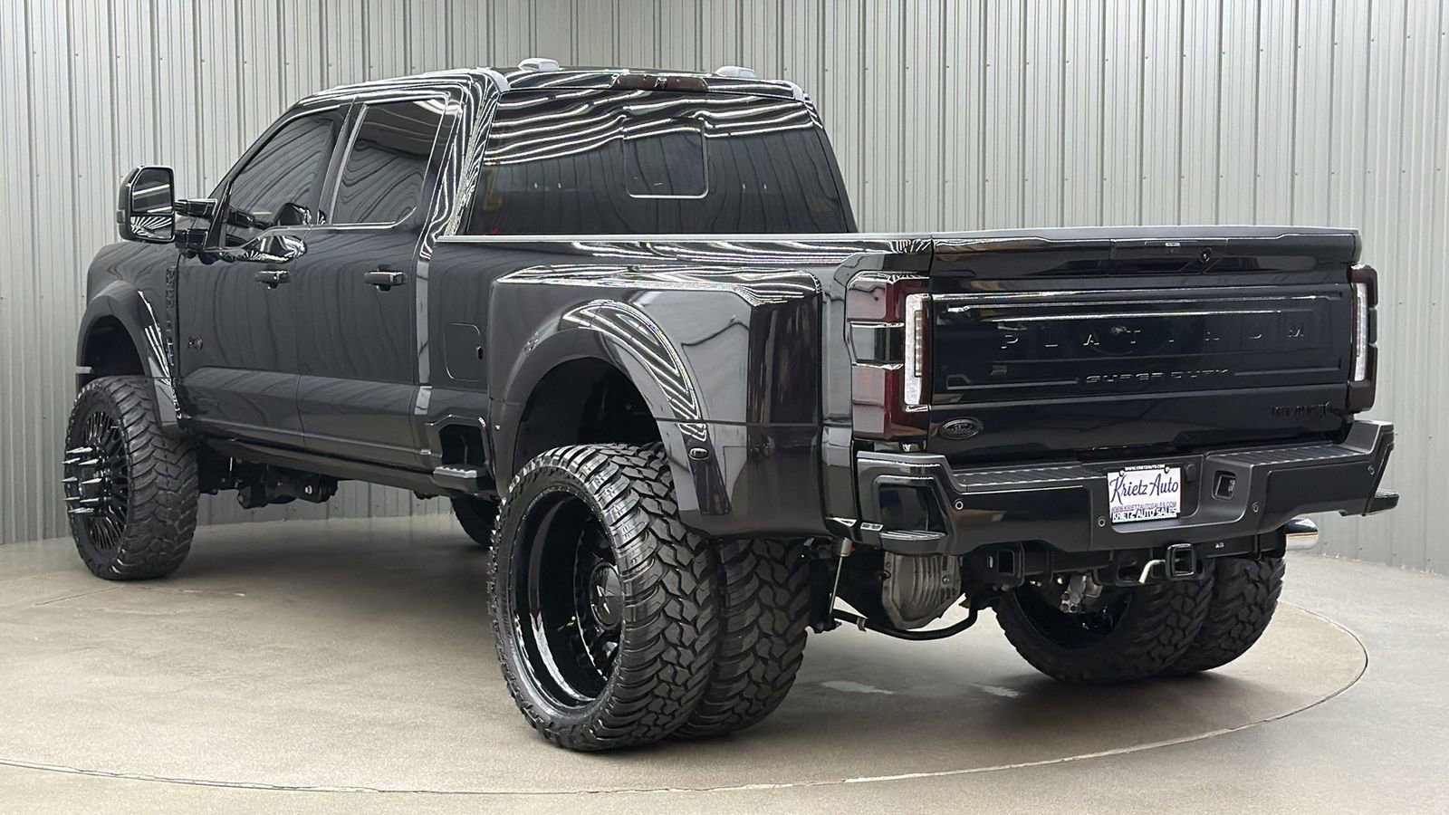 Used 2026 Ford F450 Platinum w/ Platinum Plus Package image 3