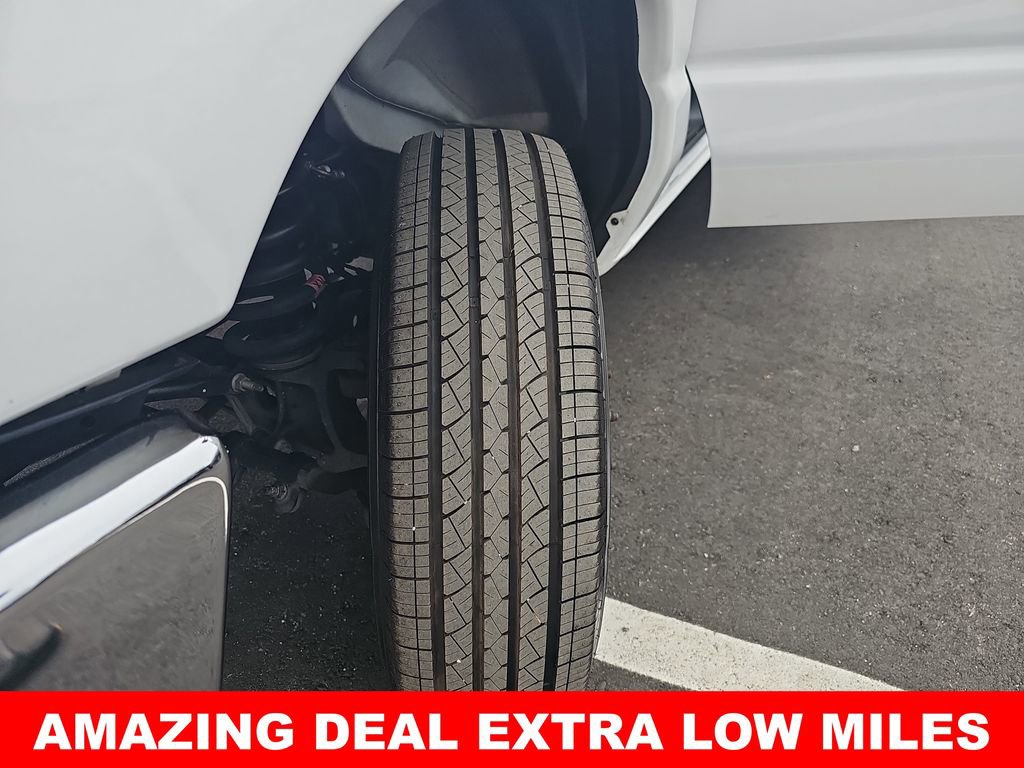 Used 2019 Ford E-450 and Econoline 450 Super Duty w/ Power Windows & Locks Group image 31