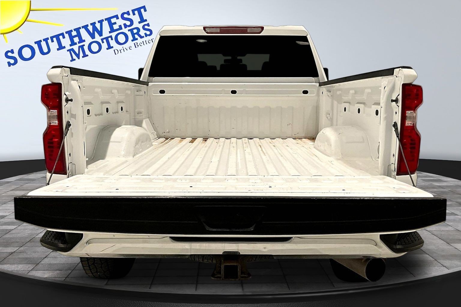 Used 2022 Chevrolet Silverado 2500 LT w/ Fleet Comfort Package AWD/4WD image 8