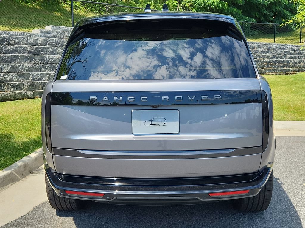 New 2026 Land Rover Range Rover Long Wheelbase SE AWD/4WD image 7