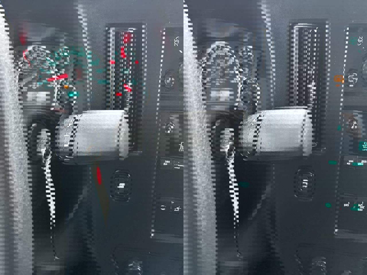 Used 2024 GMC Savana 2500 w/ Driver Convenience Package image 19