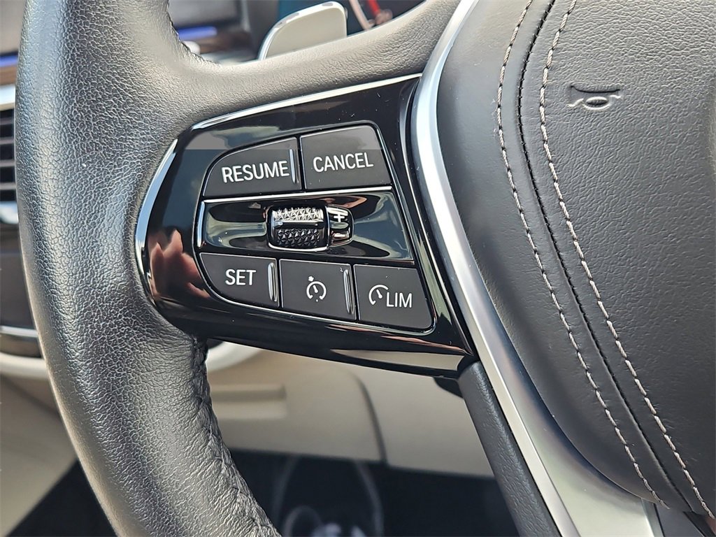 Used 2022 BMW 530i xDrive w/ Premium Package image 29