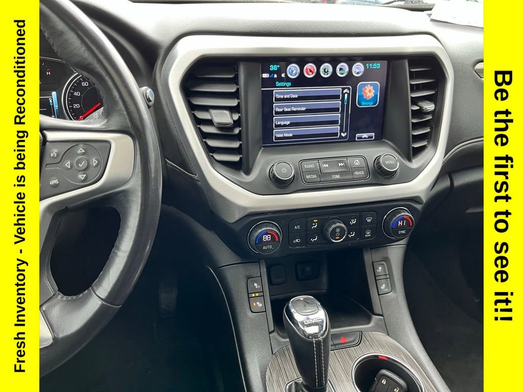 Used 2019 GMC Acadia SLT w/ LPO, Black Accent Package AWD/4WD image 17