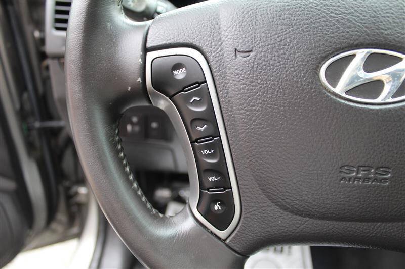 Used 2012 Hyundai Santa Fe Limited w/ Navigation Pkg 4 FWD image 15