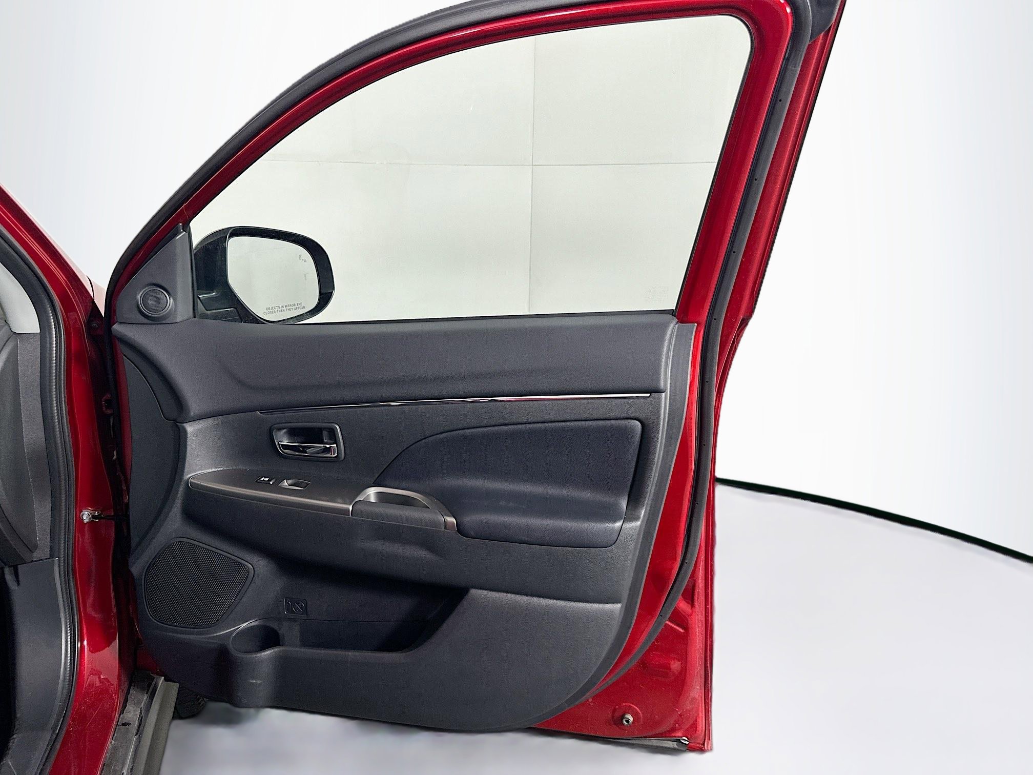 Used 2025 Mitsubishi Outlander Sport SE image 30