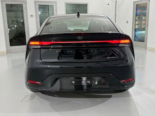 New 2025 Toyota Prius Plug-In Hybrid image 5