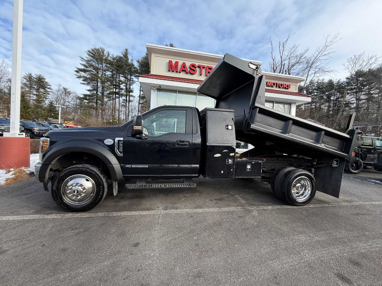 Used 2018 Ford F550 4x4 Regular Cab Super Duty image 11