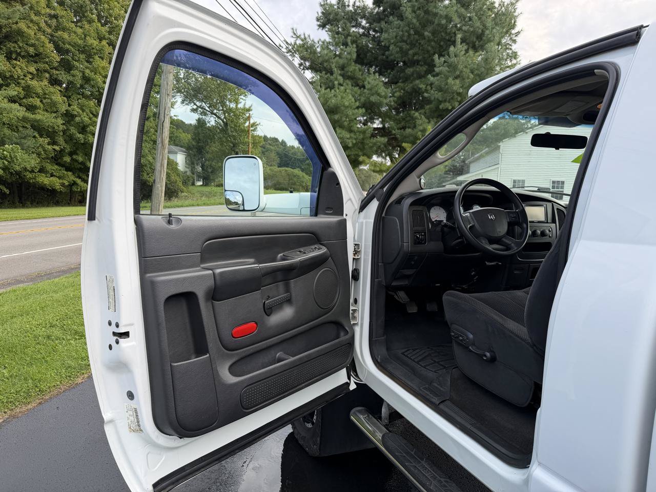 Used 2005 Dodge Ram 3500 Truck SLT w/ Protection Group AWD/4WD image 25
