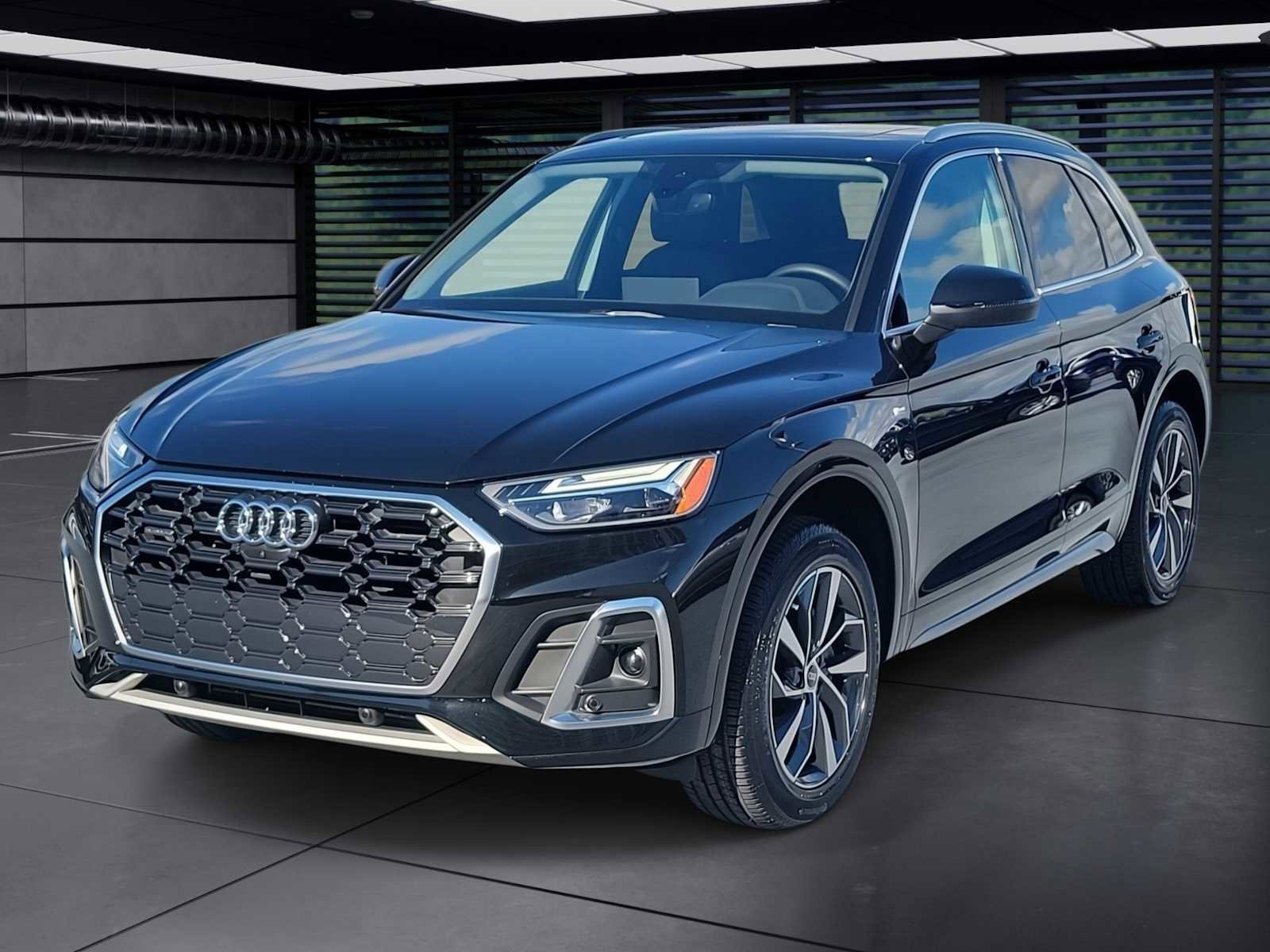 Certified 2023 Audi Q5 2.0T Premium Plus w/ Premium Plus Package
